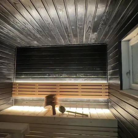 Cozy & Spacious House With Sauna & Free Parking Torneå