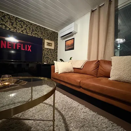 Cozy & Spacious House With Sauna & Free Parking * Torneå